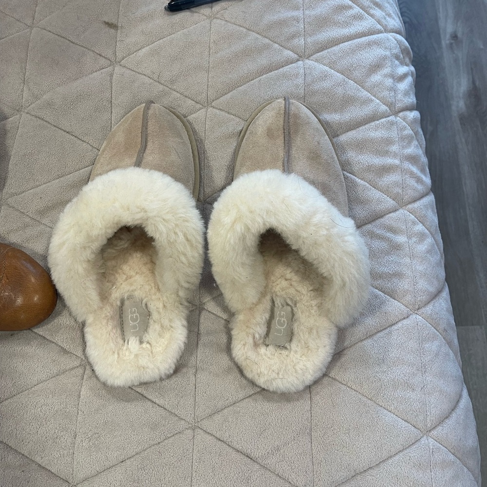UGG Women's Cream Slippers